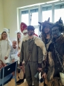 MIKULÁŠSKÁ DRUŽINA NA GYMNÁZIU I V NEMOCNICI